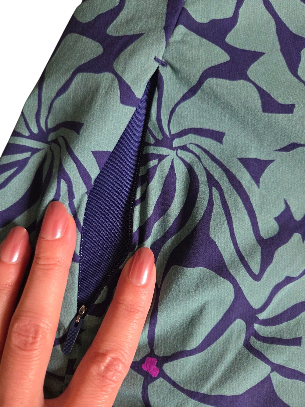 Title Nine Tropical Leaf Print Teal & Navy Board Shorts Large - Picture 5 of 7